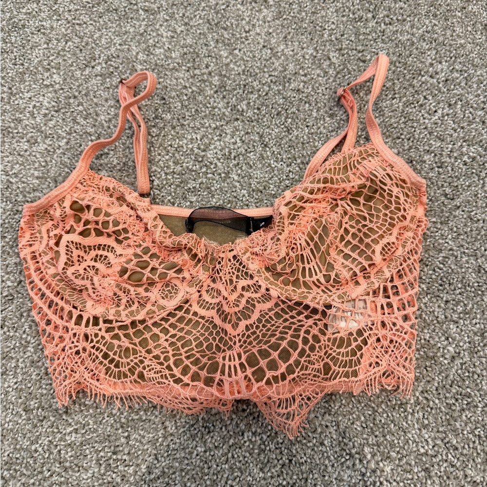 For love and lemons skivvies Lace Crochet Bralette in Coral size small